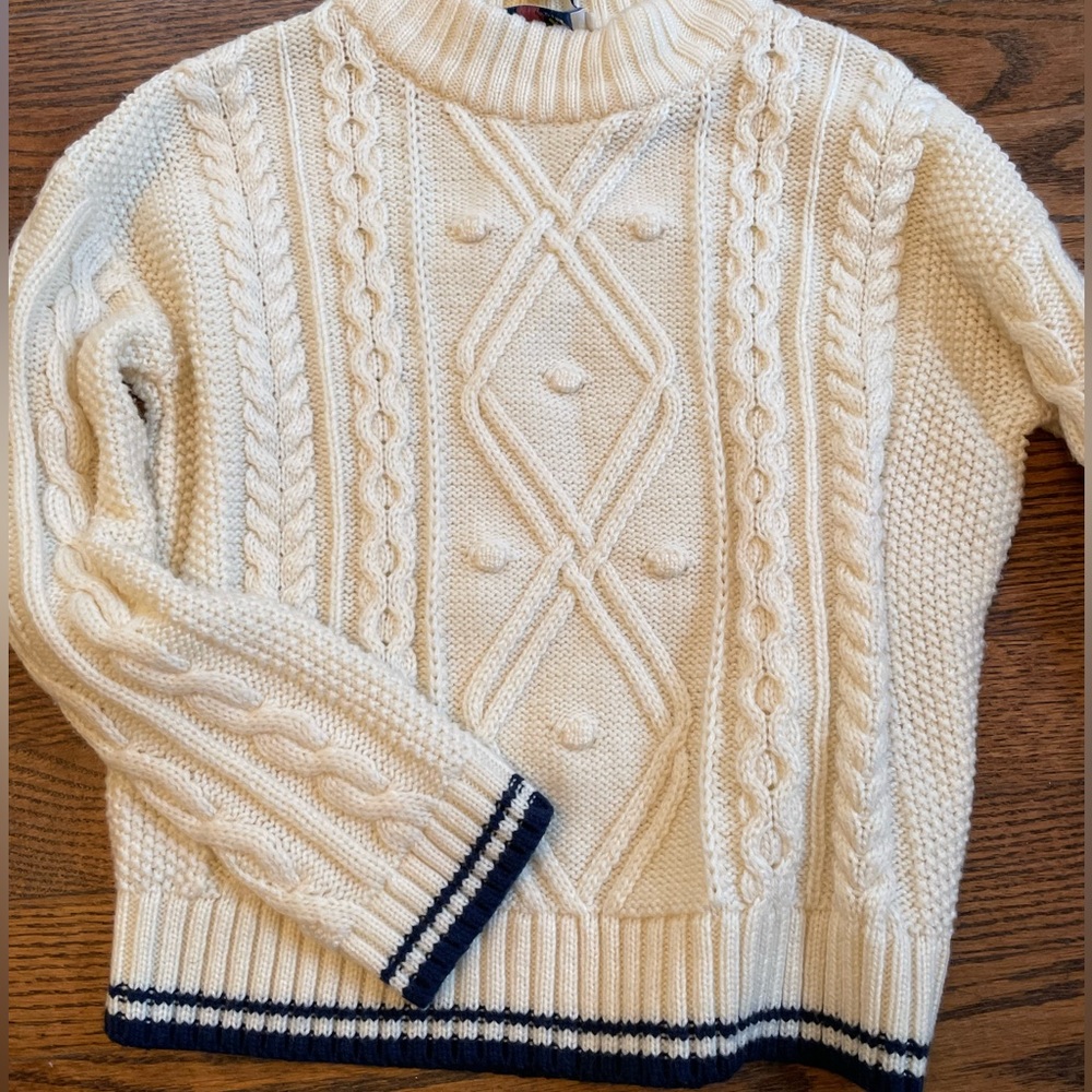 Girls vineyard vines sweater